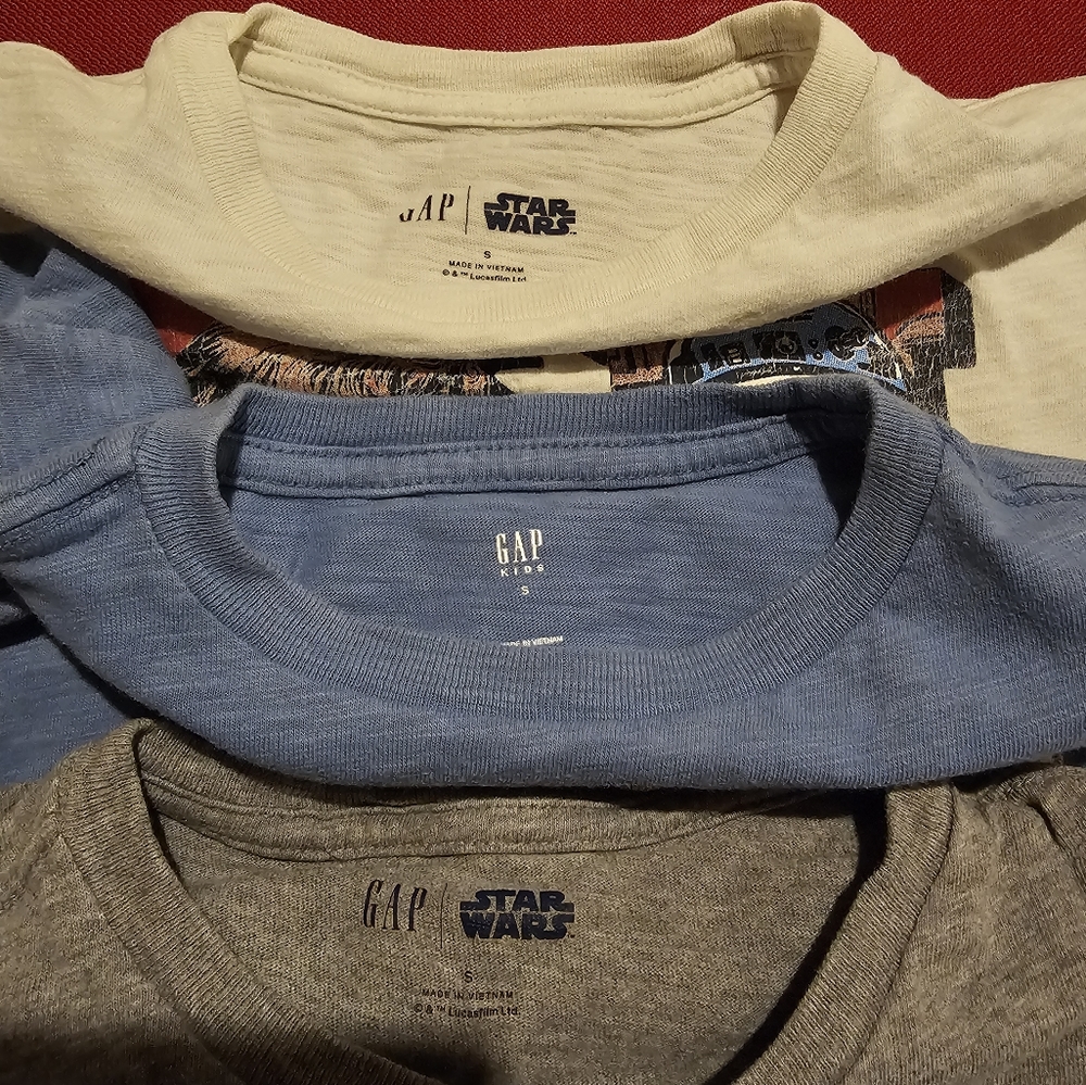 Lot of Boys Gap tshirts